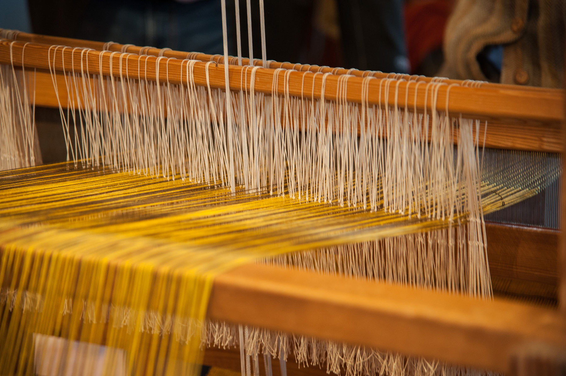 Einblicke ins Weben ermöglicht der Lunzer Webermarkt, der von Freitag, 4. August, bis Sonntag, 6. August, im Lunzer Saal stattfindet. Foto: Susi Stängl